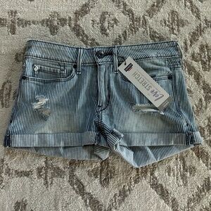 Levi shorts